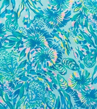 Load image into Gallery viewer, Lily Pulitzer “Blue Leaf”